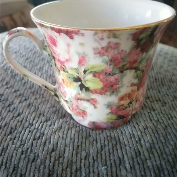 Darice Paragon Cup & Saucer Marlborough Pink Rose Fine Bone China with Gold Trim - Picture 9 of 9
